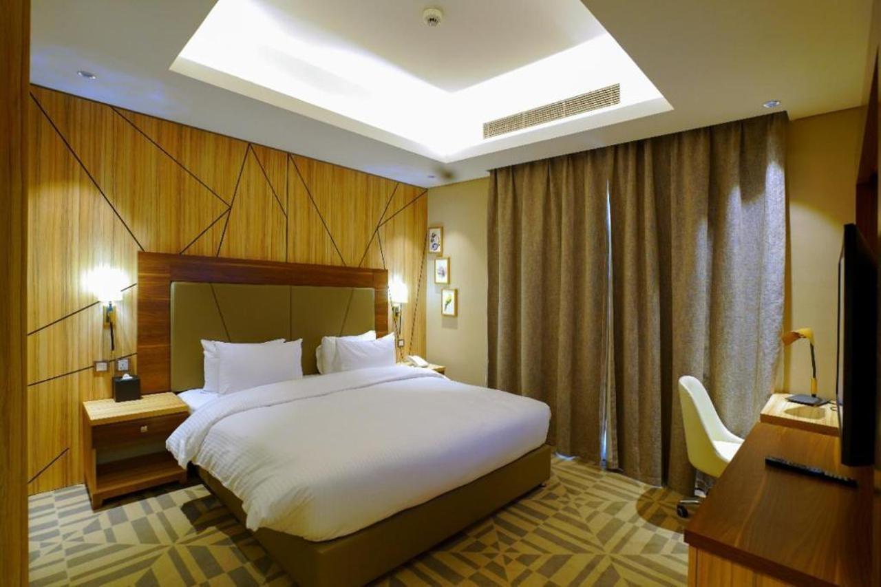 Al Aseel Hotel Doha Bagian luar foto